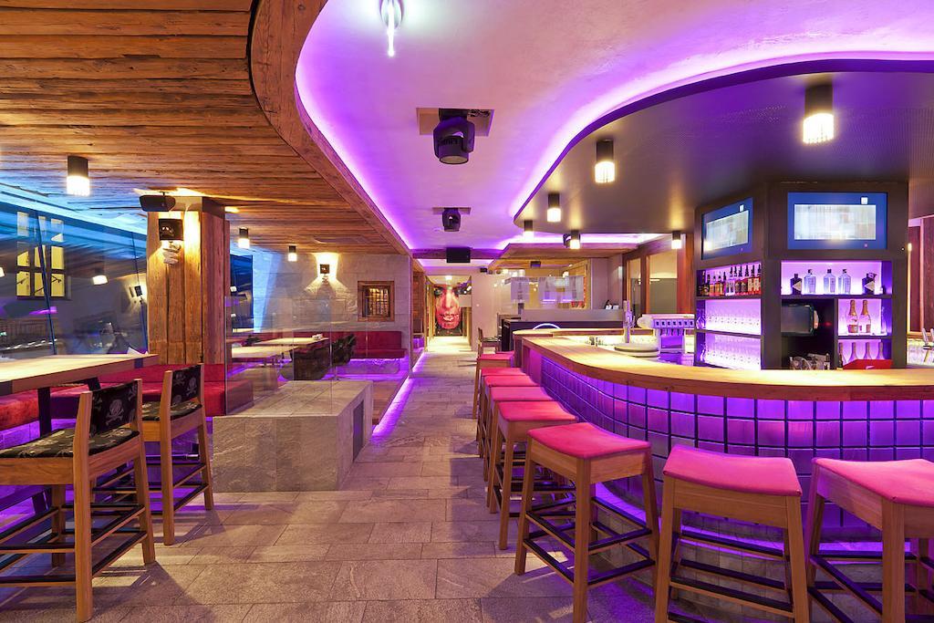 Harakiri Partyhouse Hotel Mayrhofen Kültér fotó