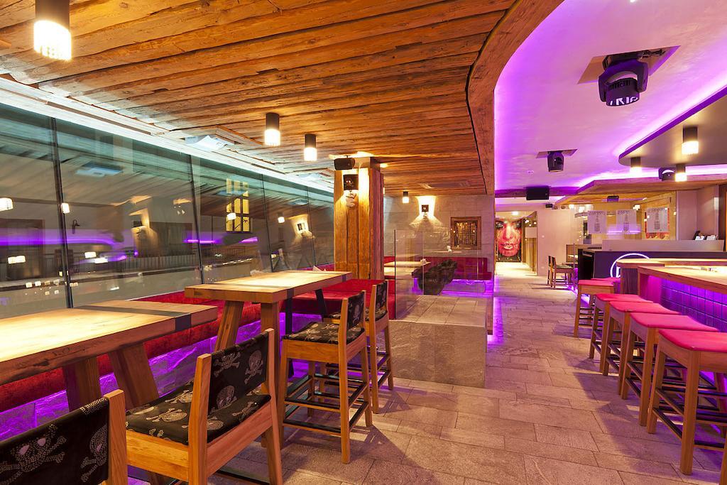 Harakiri Partyhouse Hotel Mayrhofen Kültér fotó